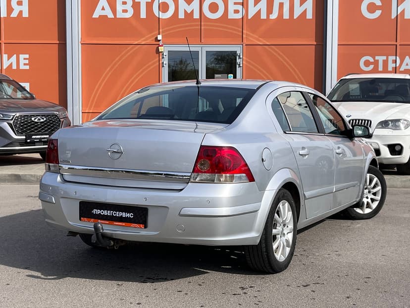 Opel Astra с пробегом, 2012 год, Волгоград, 1.8 бензин, Автомат - вид 5