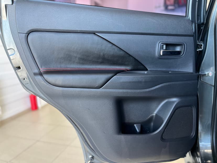 Mitsubishi Outlander с пробегом, 2014 год, Волгоград, 2.0 бензин, Вариатор - вид 24