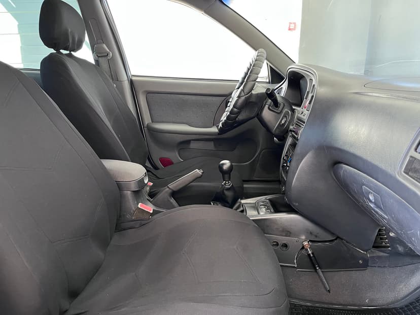 Hyundai Elantra с пробегом, 2004 год, Волгоград, 1.6 бензин, Механика - вид 16