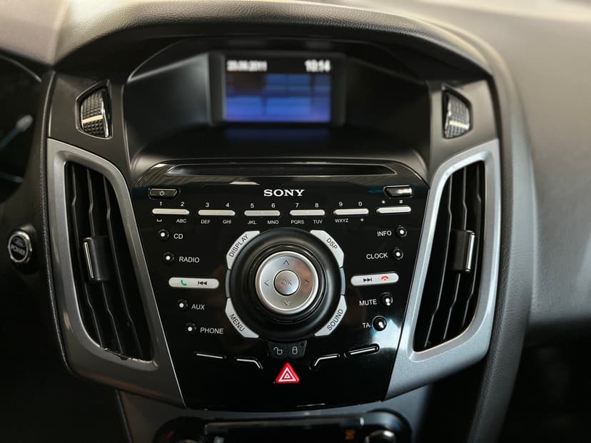 Ford Focus с пробегом, 2011 год, Волгоград, 1.6 бензин, Робот - вид 18