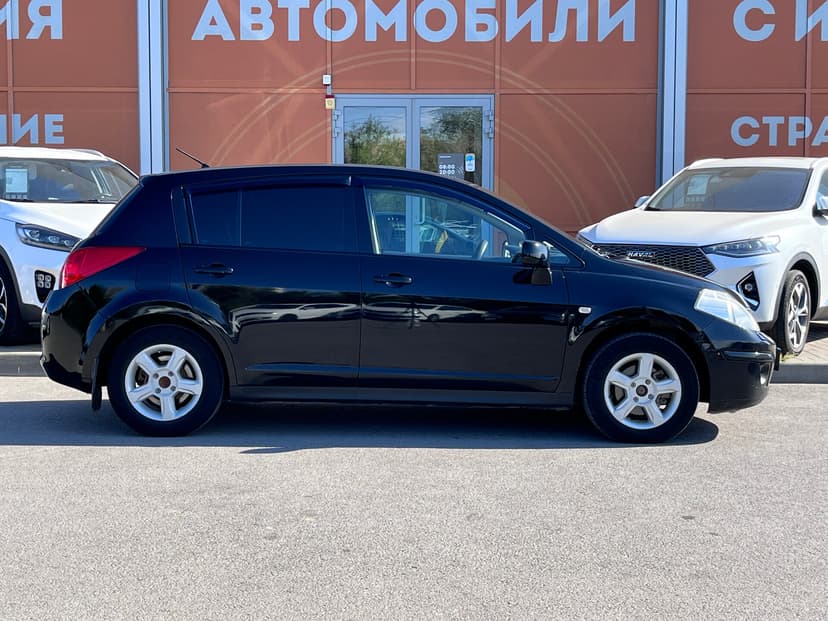 Nissan Tiida с пробегом, 2010 год, Волгоград, 1.6 бензин, Механика - вид 4