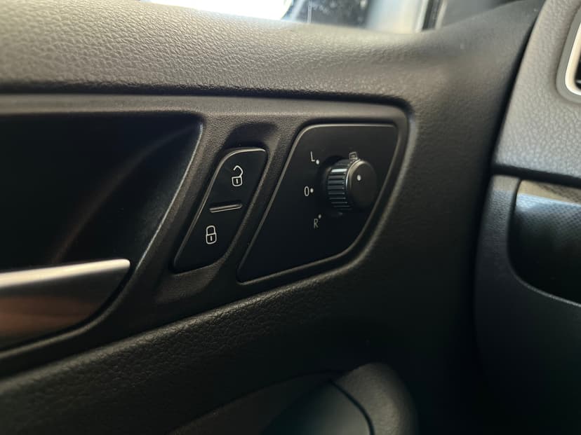 Volkswagen Jetta с пробегом, 2012 год, Волгоград, 1.6 бензин, Автомат - вид 17