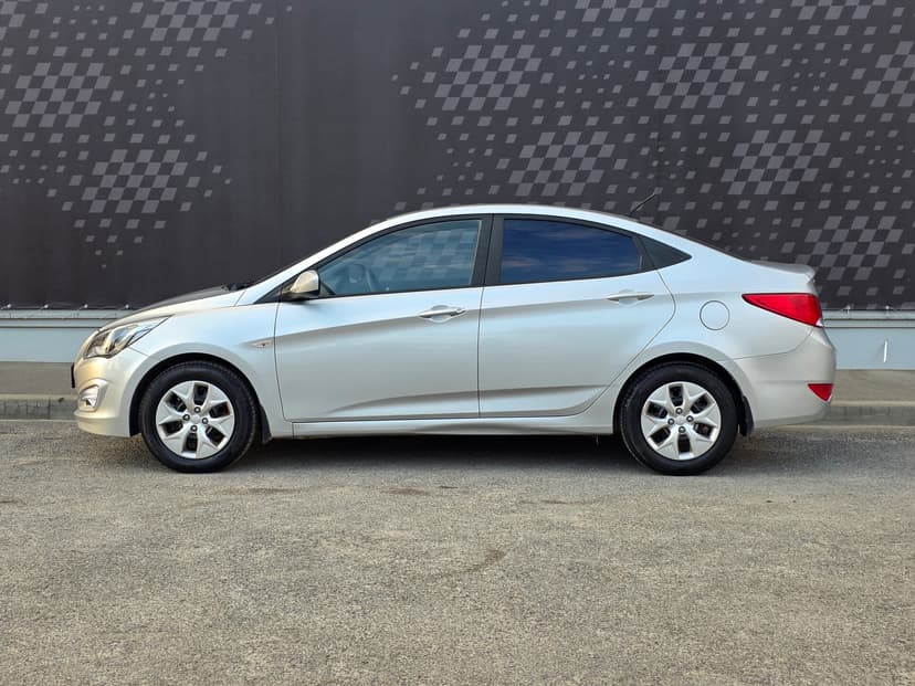 Hyundai Solaris с пробегом, 2015 год, Волгоград, 1.4 бензин, Механика - вид 7