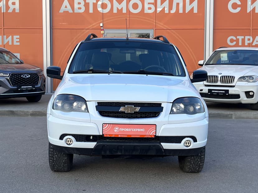 Chevrolet Niva с пробегом, 2017 год, Волгоград, 1.7 бензин, Механика - вид 2
