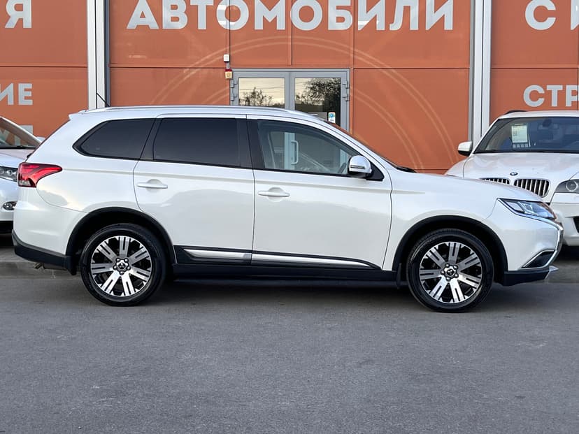 Mitsubishi Outlander с пробегом, 2016 год, Волгоград, 2.0 бензин, Вариатор - вид 4