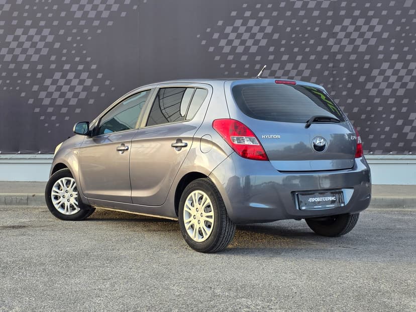 Hyundai i20 с пробегом, 2010 год, Волгоград, 1.4 бензин, Автомат - вид 4