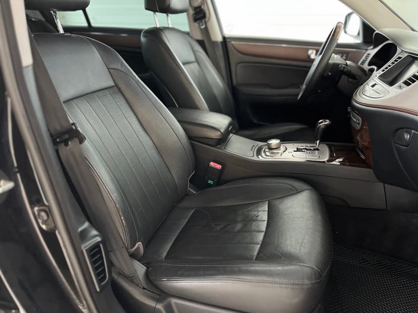 Hyundai Genesis с пробегом, 2010 год, Волгоград, 3.8 бензин, Автомат - вид 29