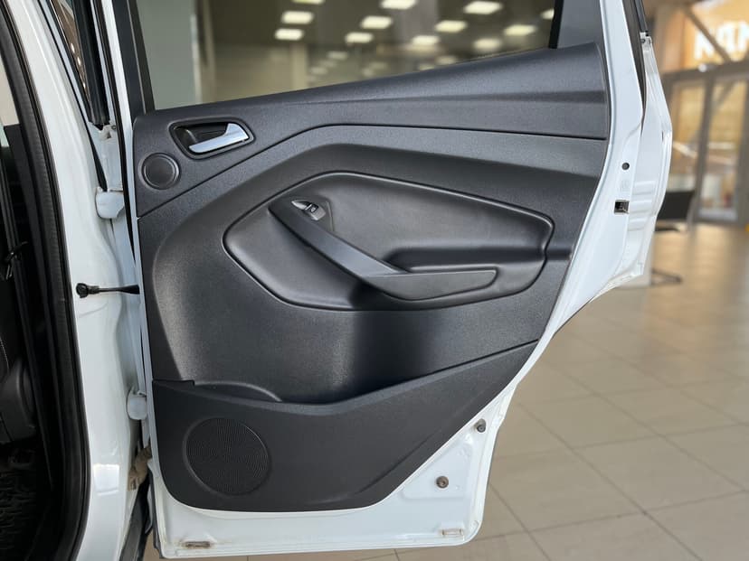 Ford Kuga с пробегом, 2014 год, Волгоград, 1.6 бензин, Автомат - вид 30