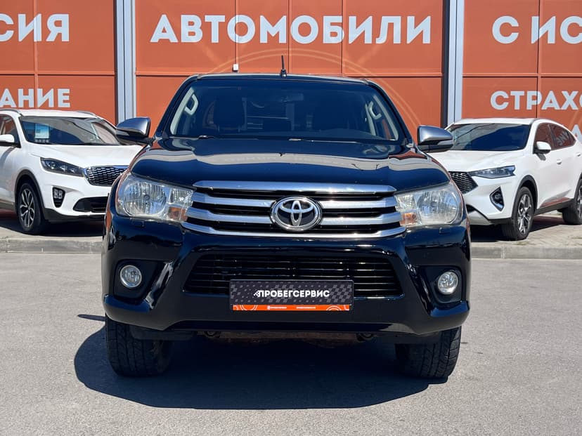 Toyota Hilux с пробегом, 2015 год, Волгоград, 2.4 дизель, Механика - вид 2