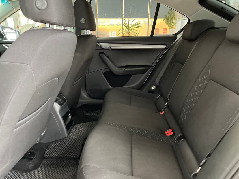 Skoda Octavia с пробегом, 2019 год, Волгоград, 1.6 бензин, Автомат - вид 23