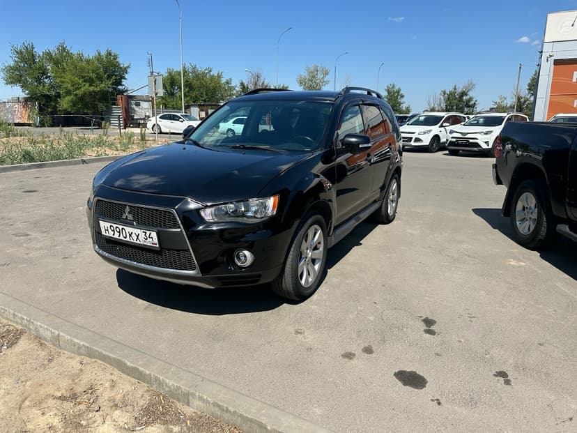Mitsubishi Outlander с пробегом, 2011 год, Волгоград, 2.4 бензин, Вариатор
