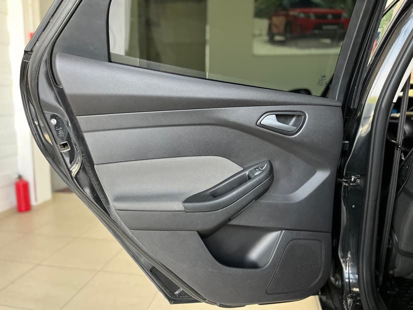 Ford Focus с пробегом, 2012 год, Волгоград, 1.6 бензин, Механика - вид 23