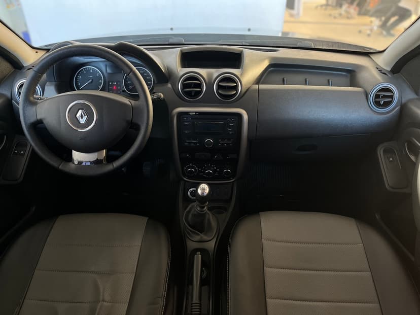 Renault Duster с пробегом, 2014 год, Волгоград, 2.0 бензин, Механика - вид 9