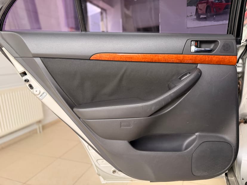 Toyota Avensis с пробегом, 2006 год, Волгоград, 1.8 бензин, Автомат - вид 17