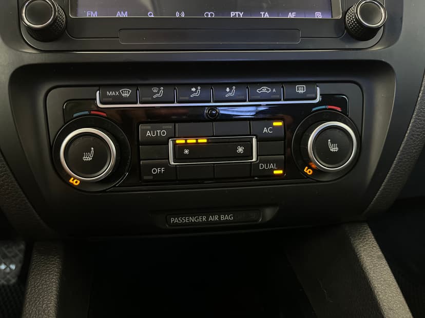 Volkswagen Jetta с пробегом, 2012 год, Волгоград, 1.6 бензин, Автомат - вид 14