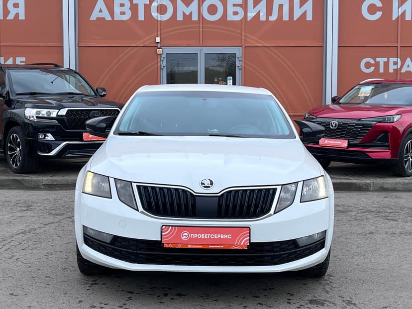 Skoda Octavia с пробегом, 2019 год, Волгоград, 1.6 бензин, Автомат - вид 2