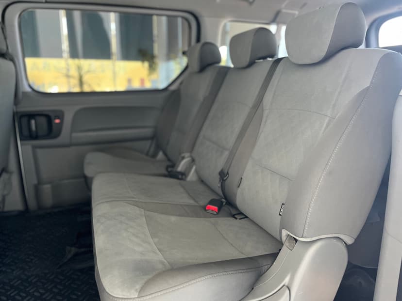 Hyundai H-1 с пробегом, 2016 год, Волгоград, 2.5 дизель, Механика - вид 25