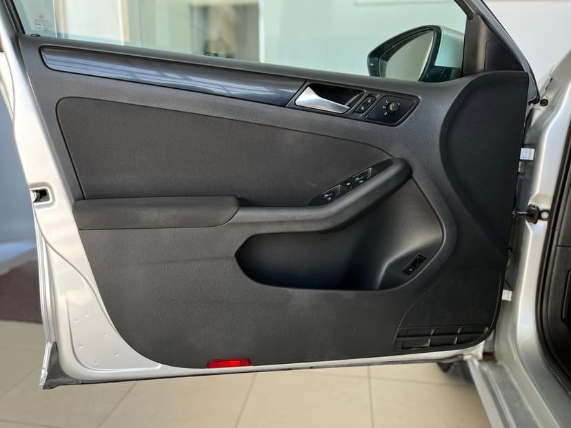 Volkswagen Jetta с пробегом, 2012 год, Волгоград, 1.6 бензин, Автомат - вид 21