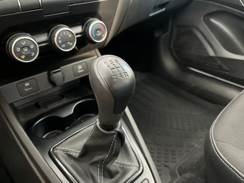 ВАЗ (LADA) Vesta с пробегом, 2024 год, Волгоград, 1.6 бензин, Механика - вид 16