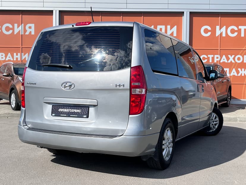 Hyundai H-1 с пробегом, 2016 год, Волгоград, 2.5 дизель, Механика - вид 5
