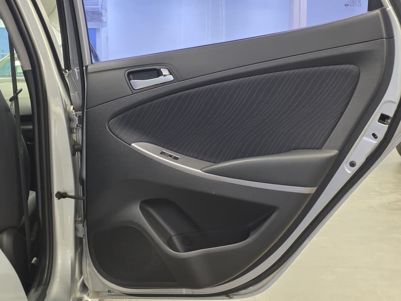 Hyundai Solaris с пробегом, 2015 год, Волгоград, 1.4 бензин, Механика - вид 22
