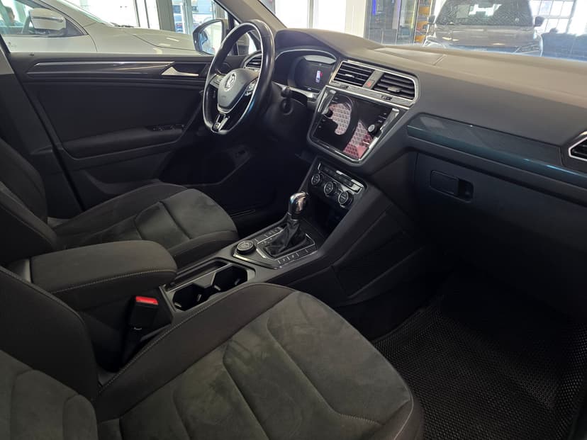 Volkswagen Tiguan с пробегом, 2018 год, Волгоград, 2.0 бензин, Робот - вид 31