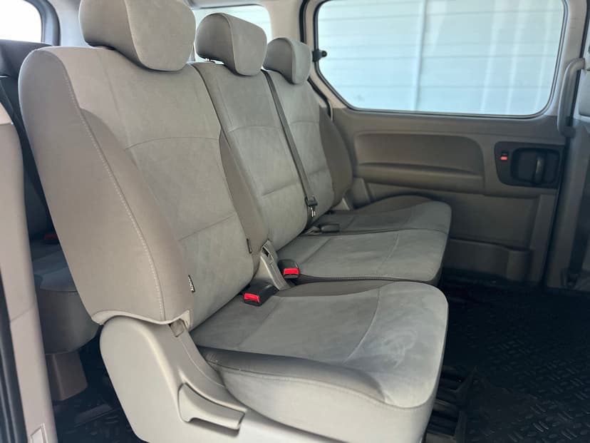 Hyundai H-1 с пробегом, 2016 год, Волгоград, 2.5 дизель, Механика - вид 26