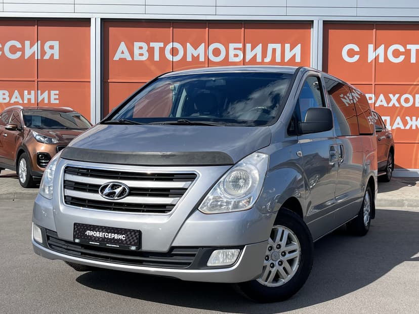 Hyundai H-1 с пробегом, 2016 год, Волгоград, 2.5 дизель, Механика