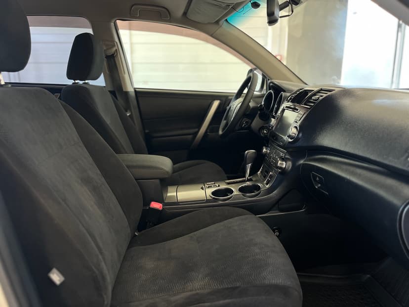 Toyota Highlander с пробегом, 2013 год, Волгоград, 3.5 бензин, Автомат - вид 24
