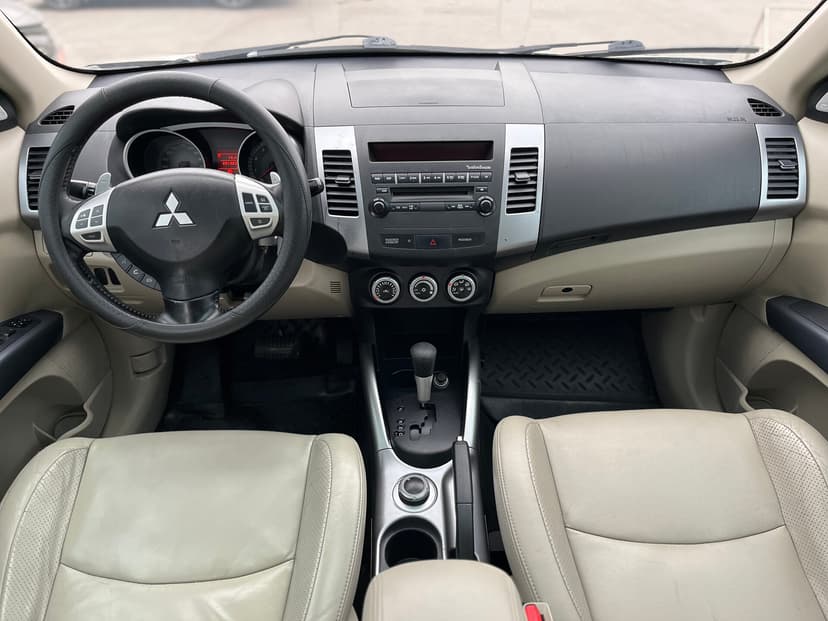 Mitsubishi Outlander с пробегом, 2008 год, Волгоград, 2.4 бензин, Вариатор - вид 11