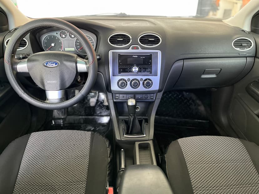 Ford Focus с пробегом, 2006 год, Волгоград, 1.8 бензин, Механика - вид 9