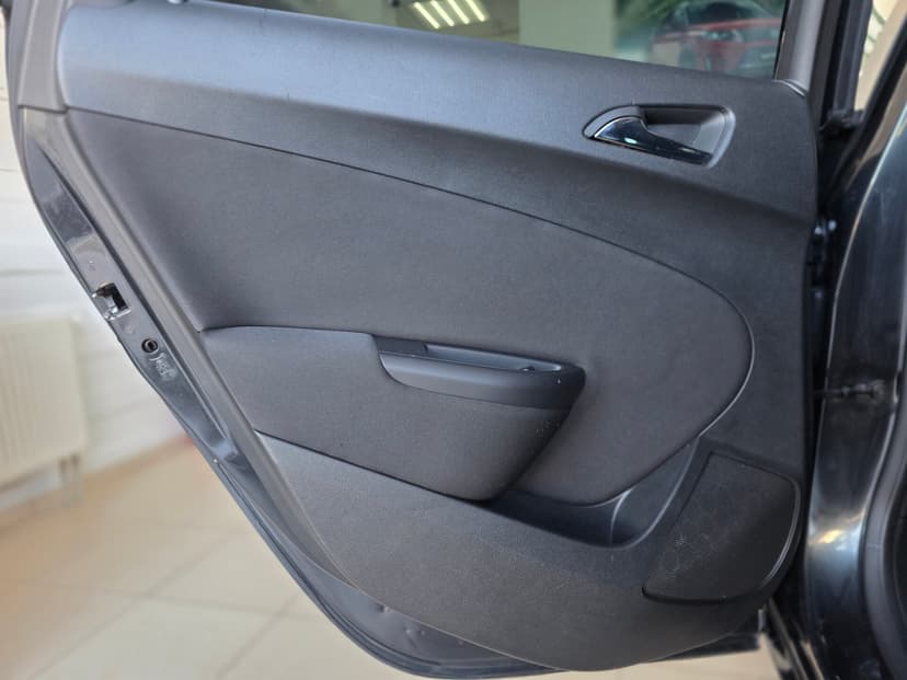 Opel Astra с пробегом, 2013 год, Волгоград, 1.6 бензин, Автомат - вид 21