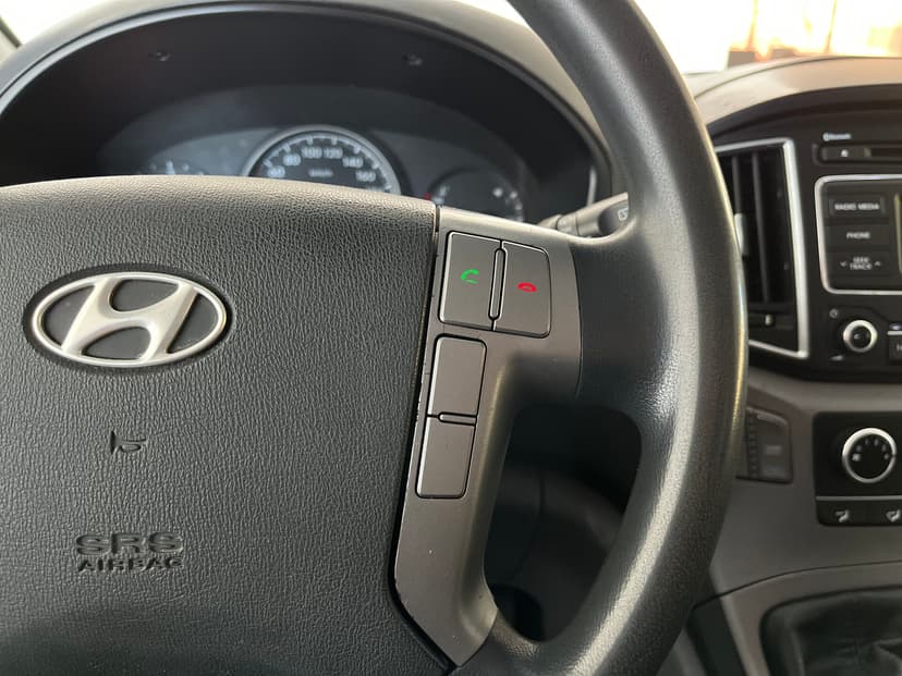Hyundai H-1 с пробегом, 2016 год, Волгоград, 2.5 дизель, Механика - вид 14