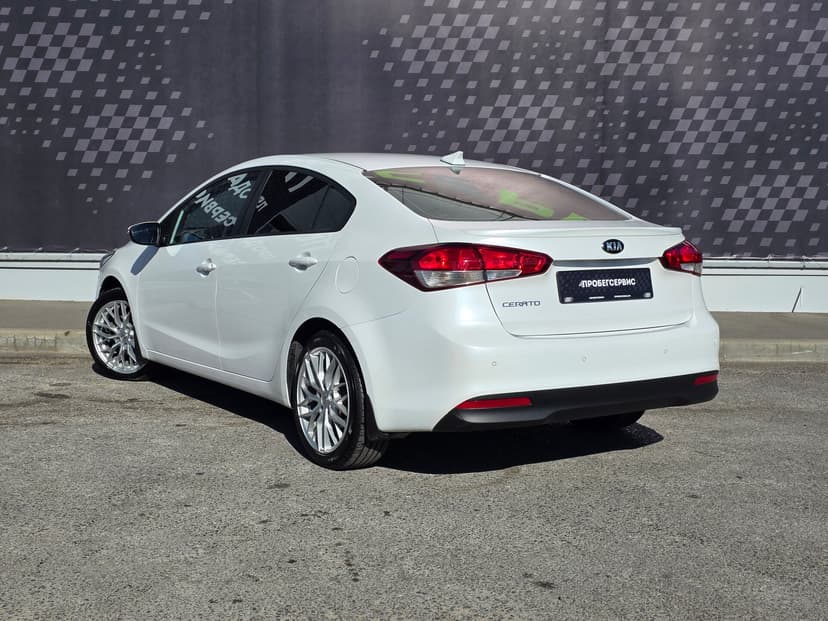 KIA Cerato с пробегом, 2017 год, Волгоград, 2.0 бензин, Автомат - вид 4