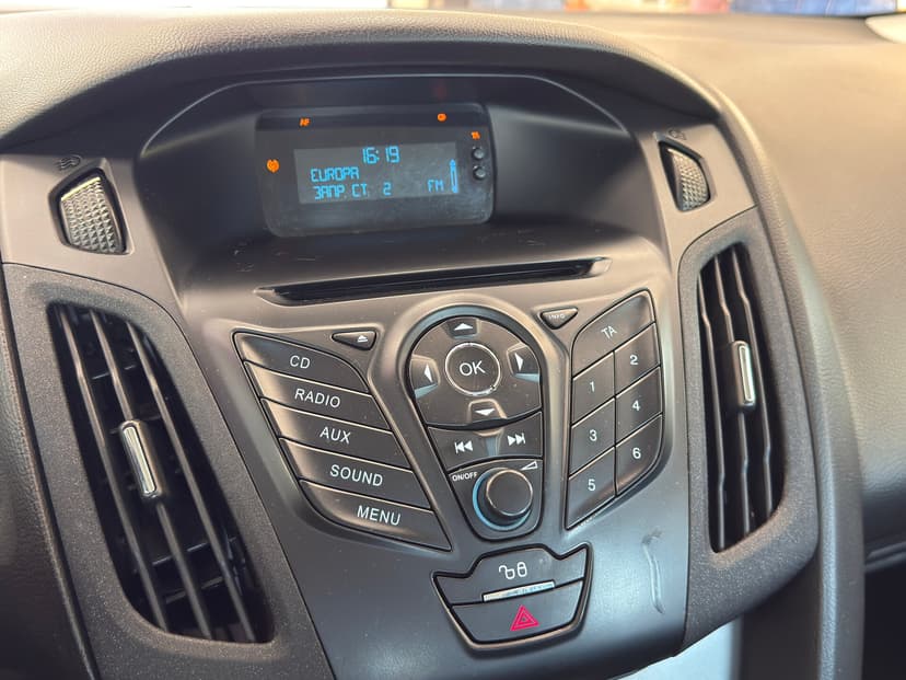 Ford Focus с пробегом, 2012 год, Волгоград, 1.6 бензин, Механика - вид 12