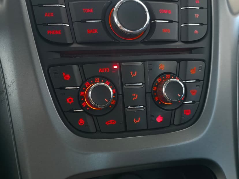 Opel Astra с пробегом, 2013 год, Волгоград, 1.6 бензин, Автомат - вид 15