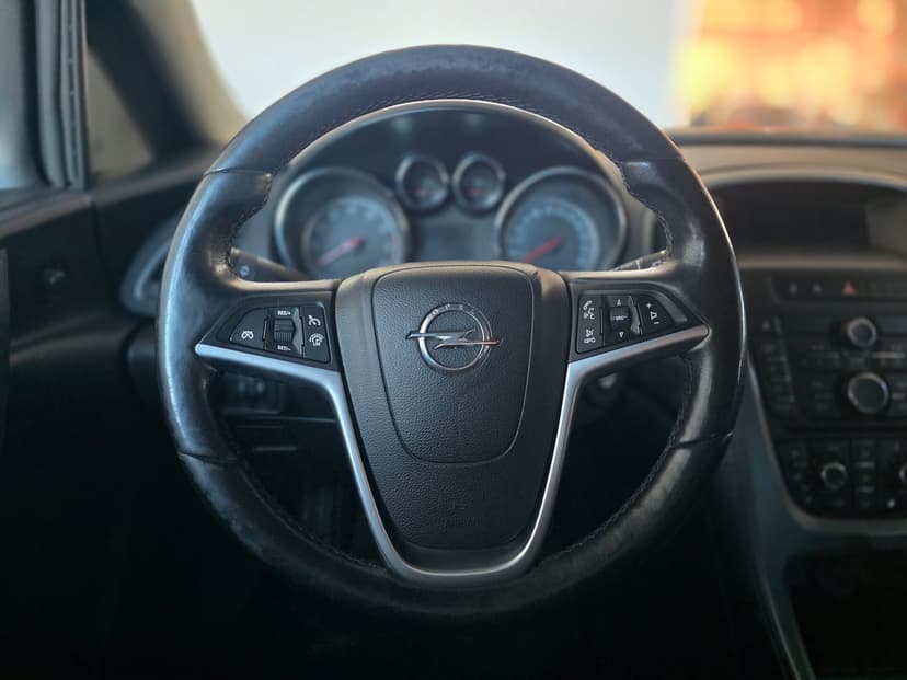 Opel Astra с пробегом, 2013 год, Волгоград, 1.6 бензин, Автомат - вид 10