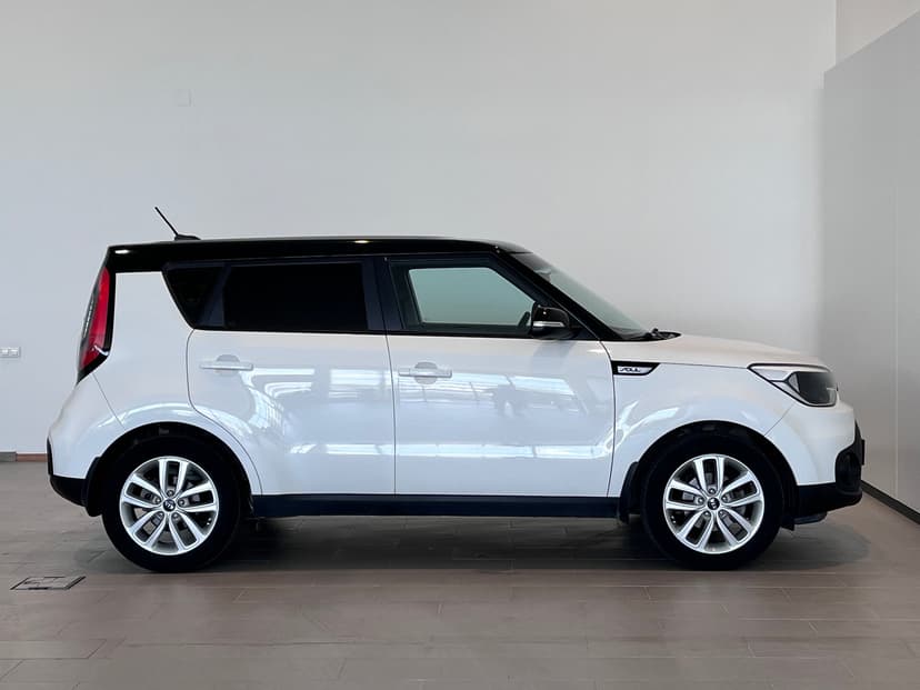 KIA Soul с пробегом, 2018 год, Волгоград, 2.0 бензин, Автомат - вид 2