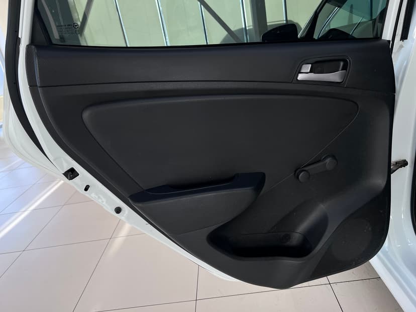 Hyundai Solaris с пробегом, 2014 год, Волгоград, 1.4 бензин, Механика - вид 17