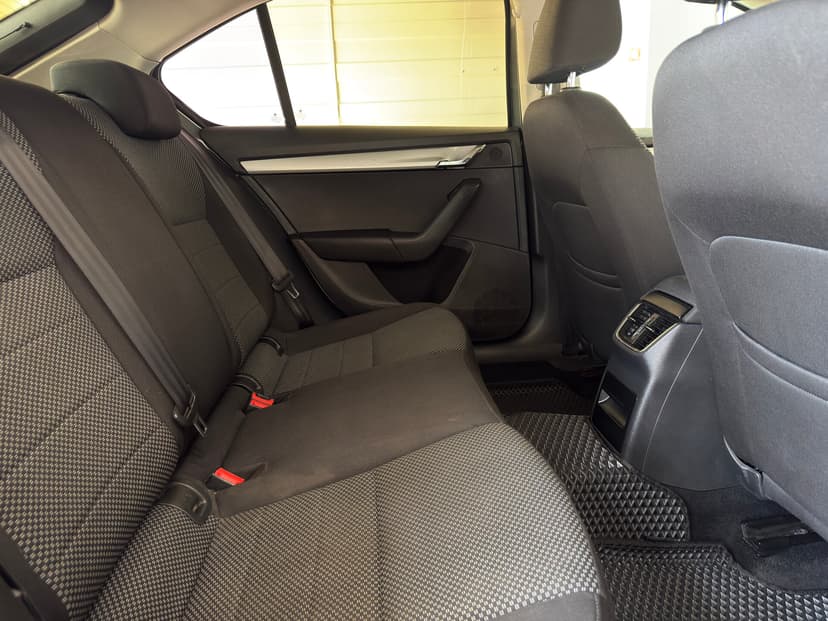 Skoda Octavia с пробегом, 2016 год, Волгоград, 1.4 бензин, Механика - вид 20
