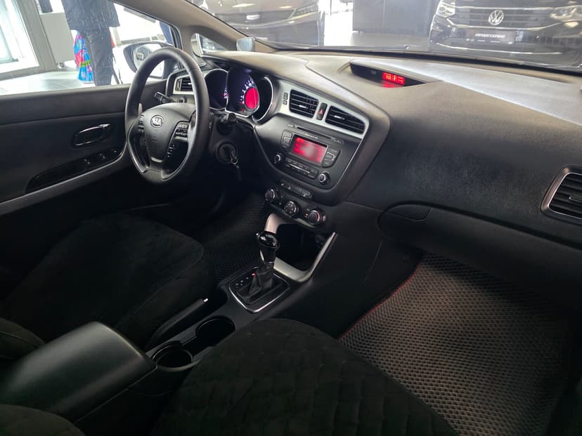 KIA Ceed с пробегом, 2012 год, Волгоград, 1.6 бензин, Автомат - вид 21