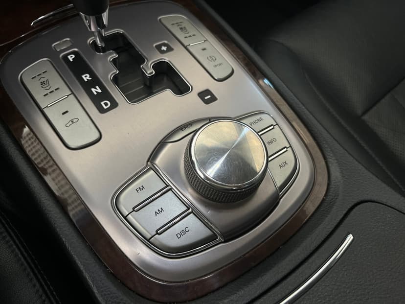 Hyundai Genesis с пробегом, 2010 год, Волгоград, 3.8 бензин, Автомат - вид 18