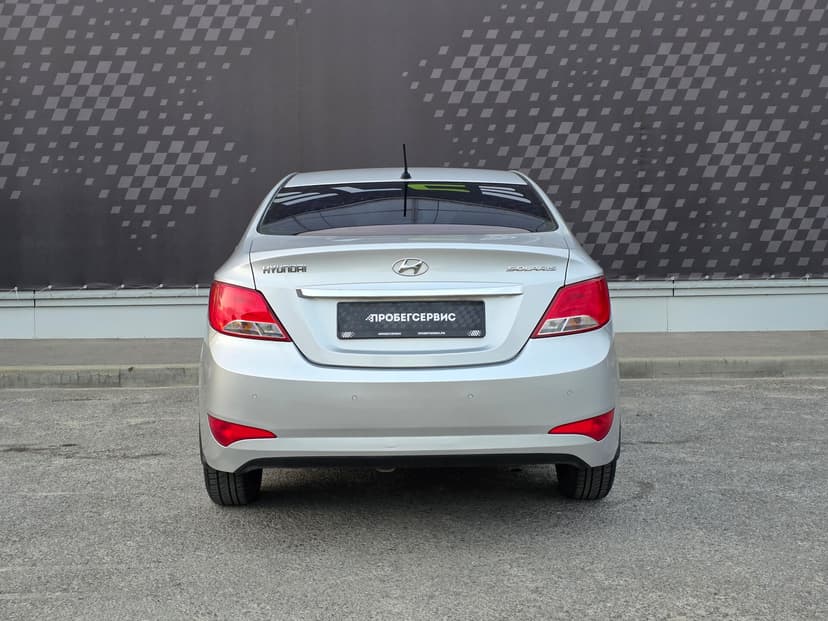 Hyundai Solaris с пробегом, 2015 год, Волгоград, 1.4 бензин, Механика - вид 8