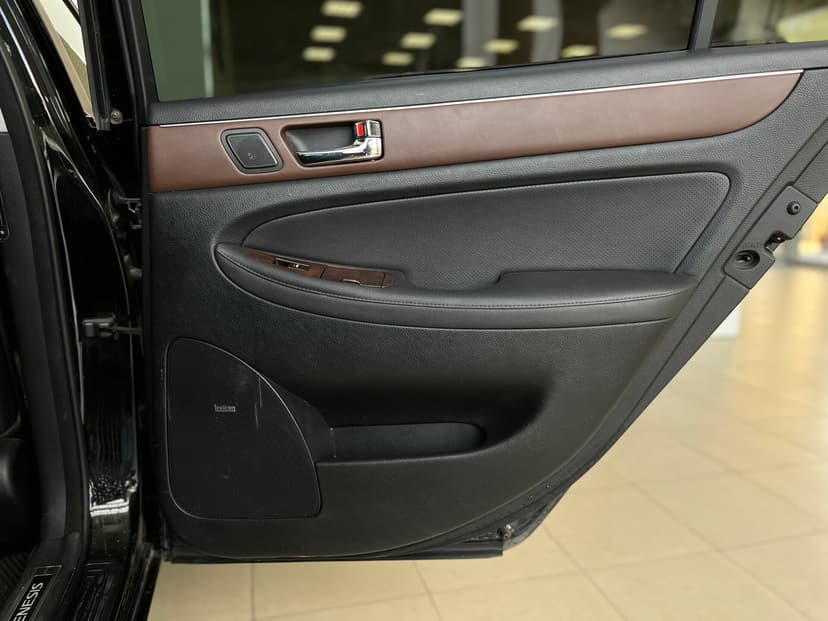 Hyundai Genesis с пробегом, 2010 год, Волгоград, 3.8 бензин, Автомат - вид 37