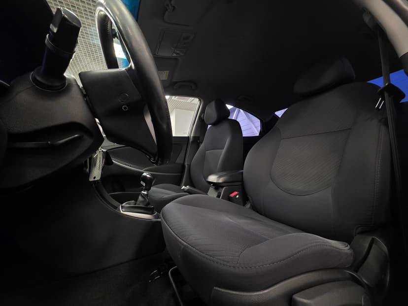 Hyundai Solaris с пробегом, 2015 год, Волгоград, 1.4 бензин, Механика - вид 23