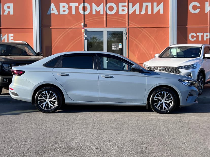 Geely Emgrand с пробегом, 2024 год, Волгоград, 1.5 бензин, Автомат - вид 4