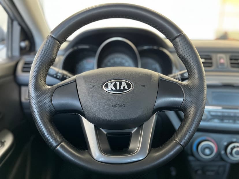 KIA Rio с пробегом, 2013 год, Волгоград, 1.6 бензин, Механика - вид 10