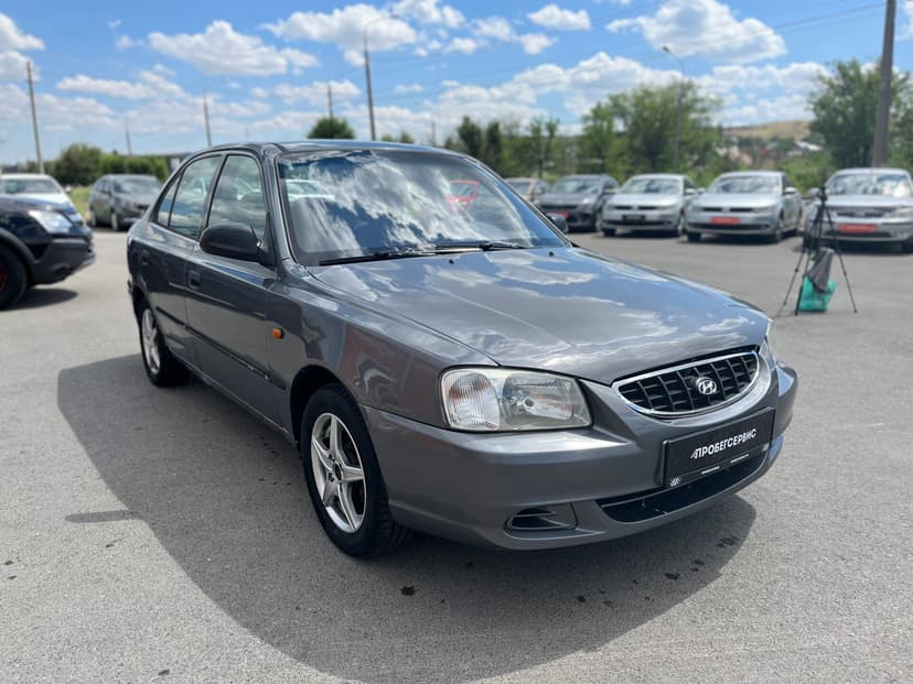 Hyundai Accent с пробегом, 2002 год, Волгоград, 1.5 бензин, Механика - вид 2