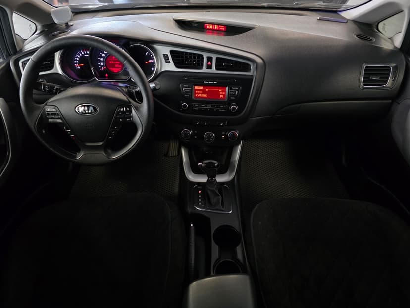 KIA Ceed с пробегом, 2012 год, Волгоград, 1.6 бензин, Автомат - вид 11