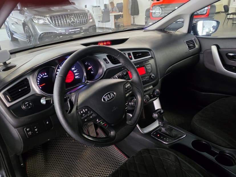 KIA Ceed с пробегом, 2012 год, Волгоград, 1.6 бензин, Автомат - вид 20
